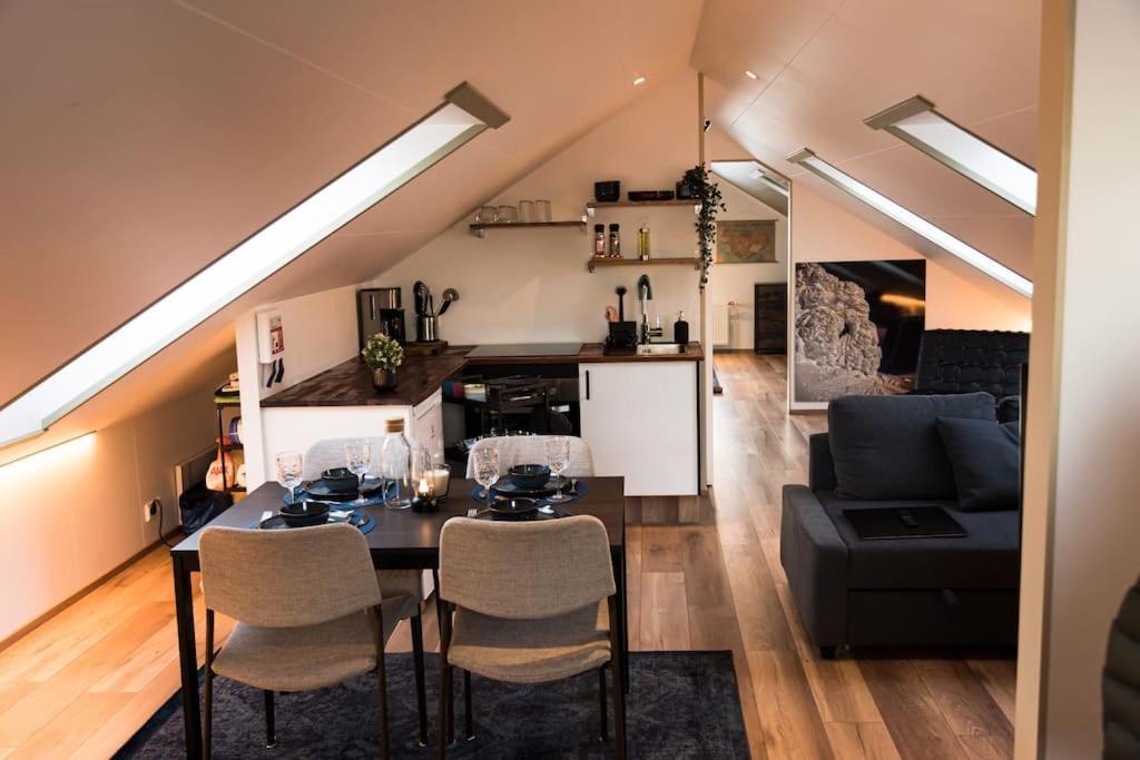 Scenic Penthouse - Ocean View & Skylight Windows Apartment Siglufjordur Ngoại thất bức ảnh