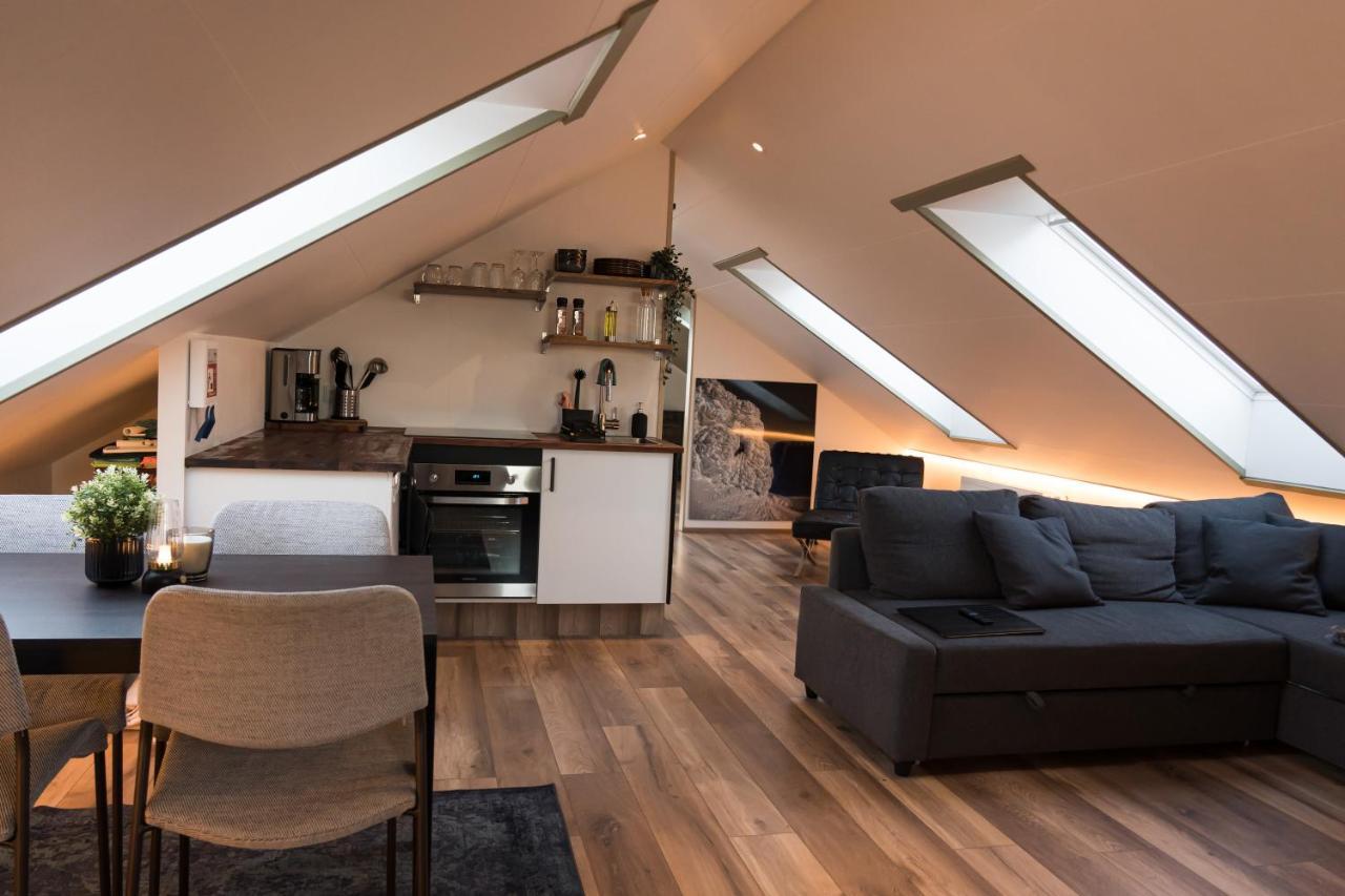Scenic Penthouse - Ocean View & Skylight Windows Apartment Siglufjordur Ngoại thất bức ảnh